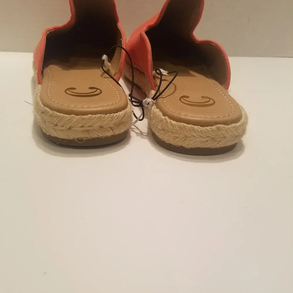 NWT Charlie coral medium  SZ.9 women's Espadrille sandals - Picture 3 of 7